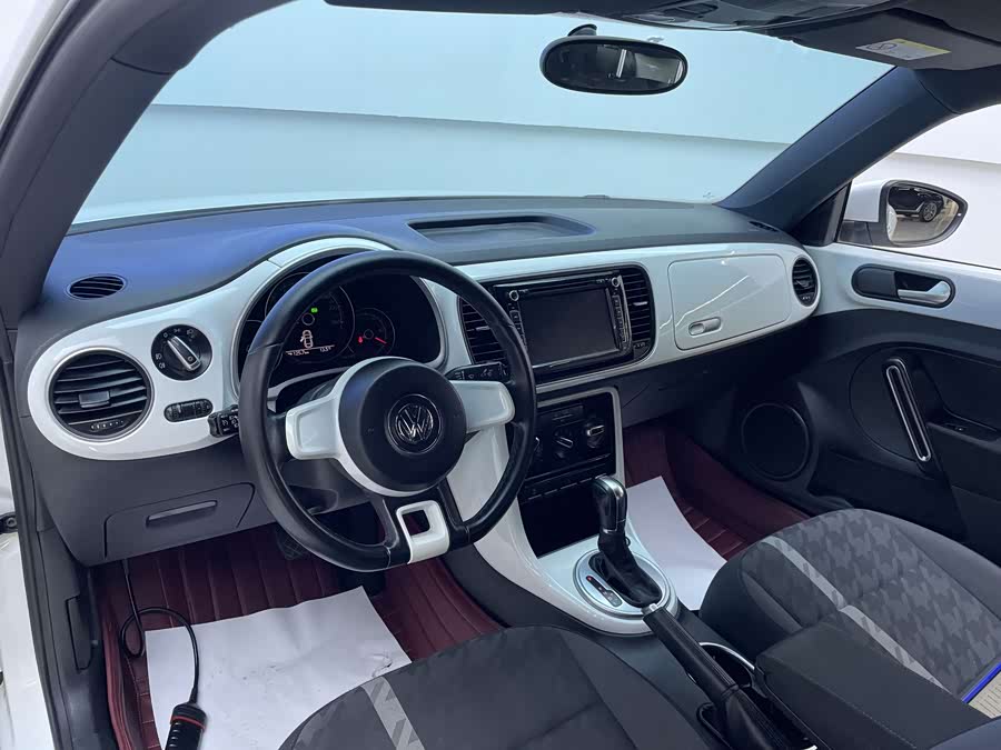 Volkswagen Beetle 2017 immagine di auto #10