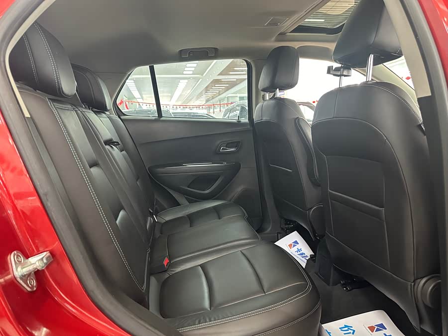 Chevrolet Tracker 2014 car image #10