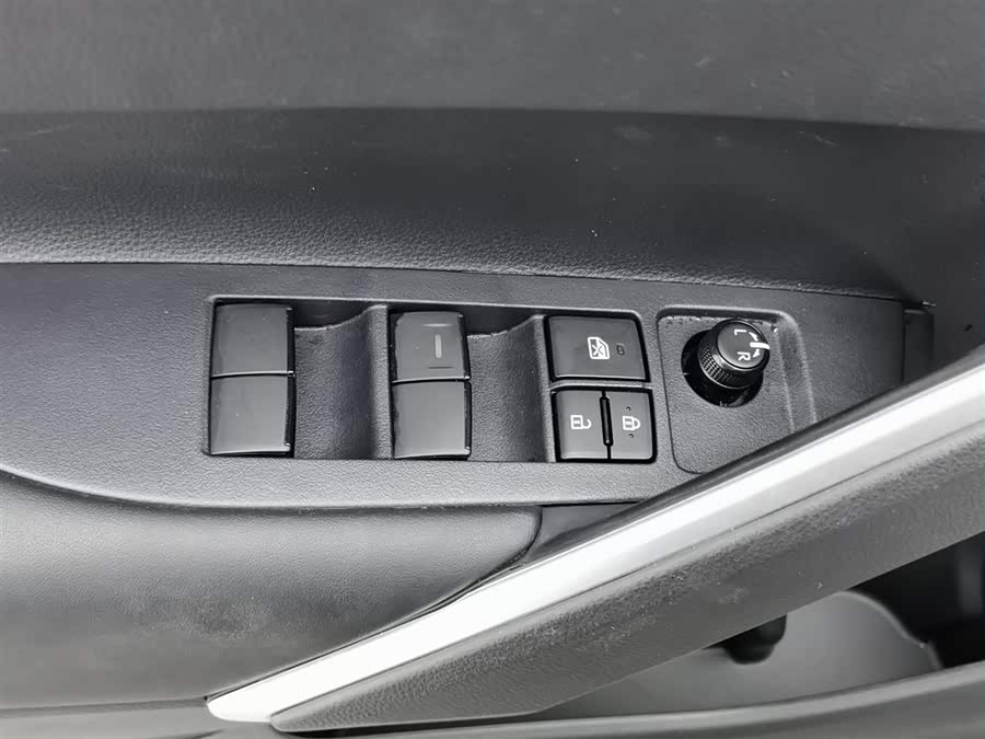 Toyota Corolla Cross 2025 car image #10