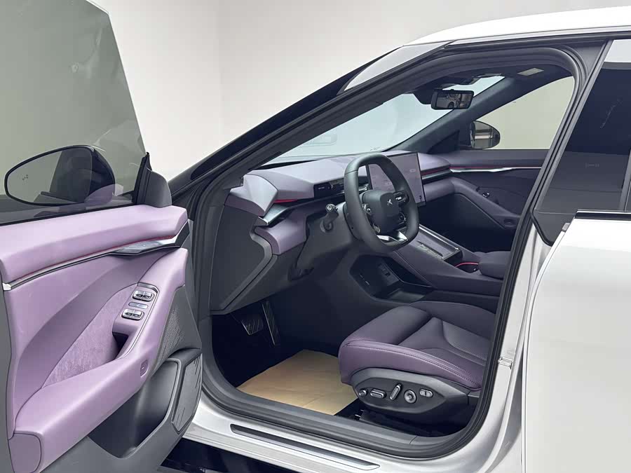 小鹏 小鹏P7 2025 汽车图片 #10