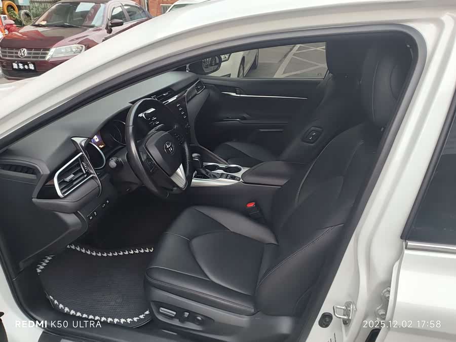 Toyota Camry 2018 صورة سيارة #10