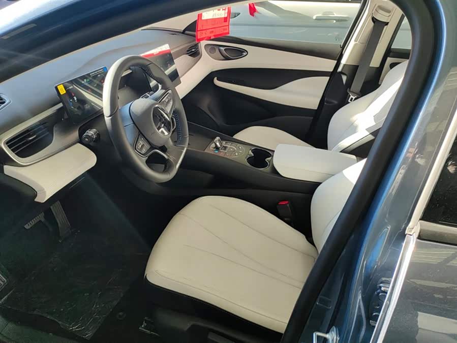 BYD Seal 05 DM-i 2025 car image #10