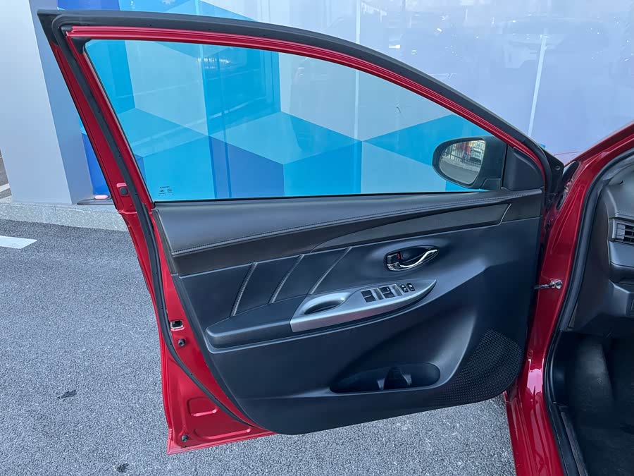 丰田 YARiS L 致炫 2014 汽车图片 #10