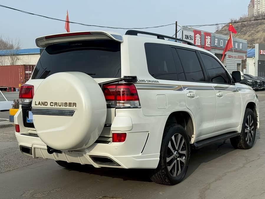 丰田 兰德酷路泽 2011 汽车图片 #10