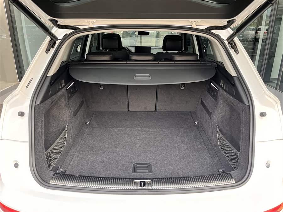 Audi Q5L 2022 car image #10