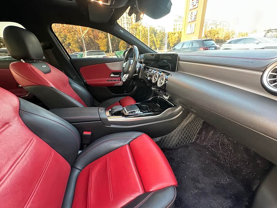Mercedes-Benz 2020 car image #10