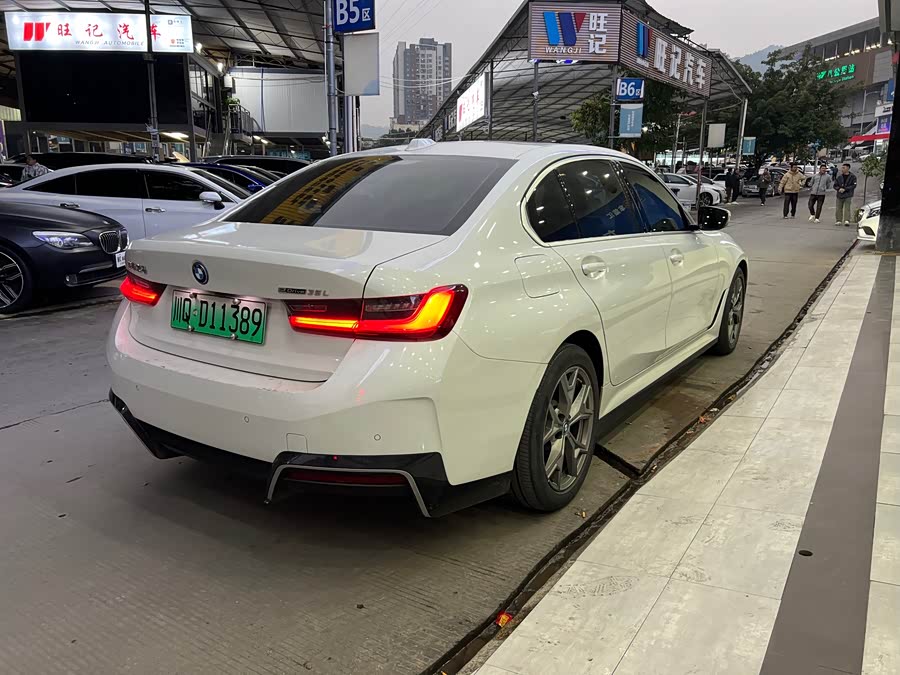 BMW i3 2023 car image #10