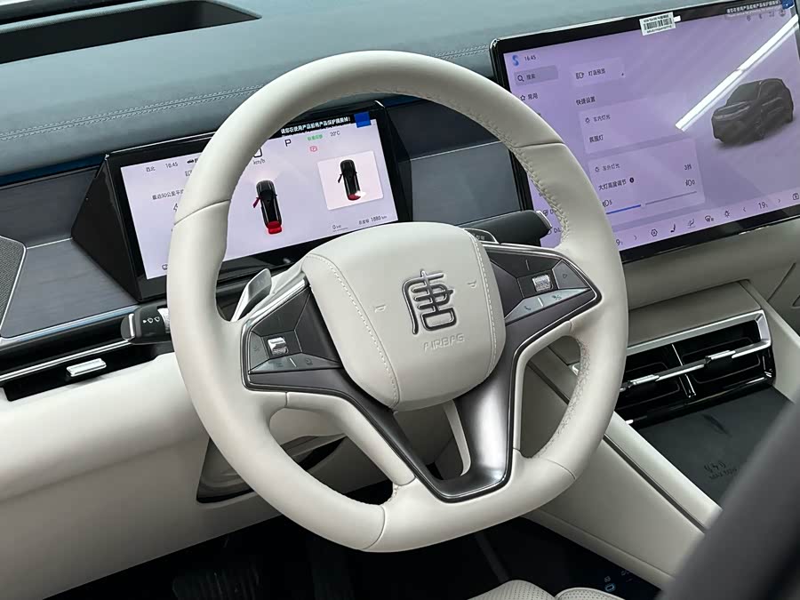 BYD Tang L 2025 صورة سيارة #10