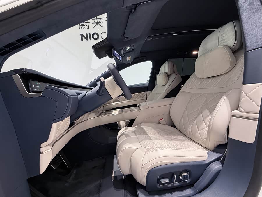 NIO ET9 2025 car image #10