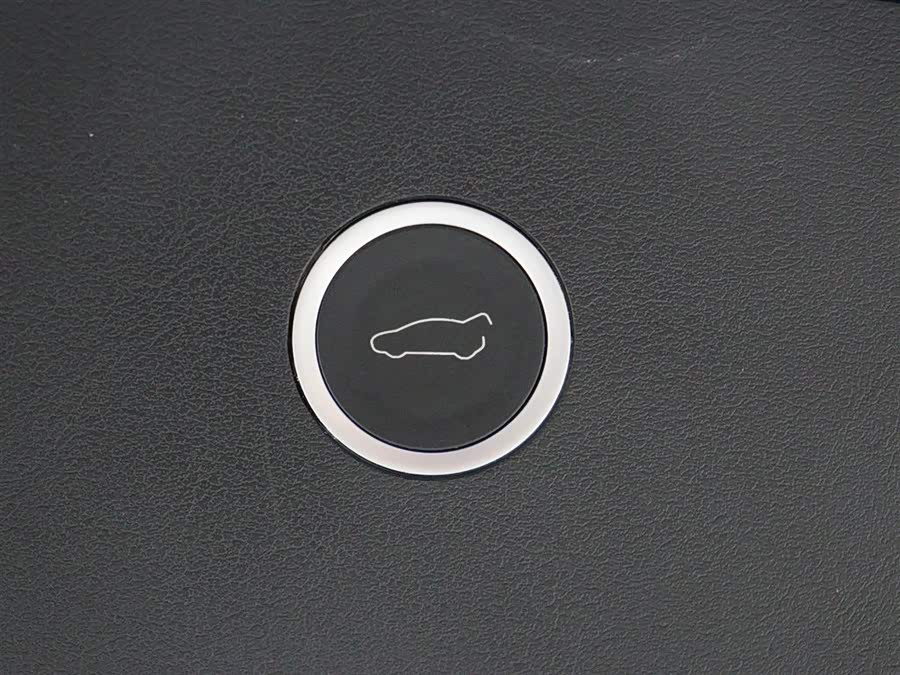 Tesla Model X 2017 car image #10