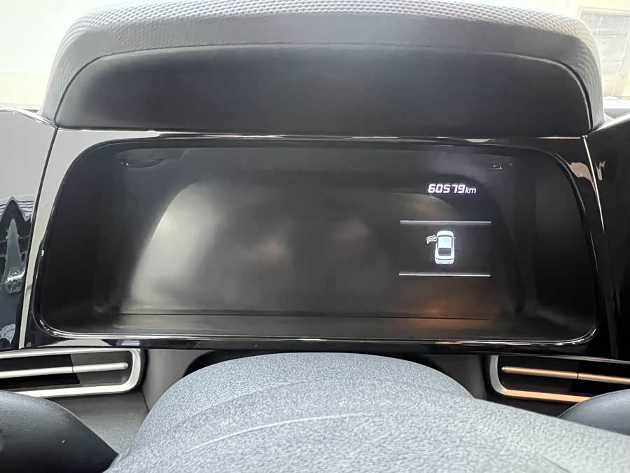 Hyundai Elantra 2021 immagine di auto #10