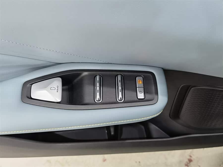 Deepal S05 2024 car image #10