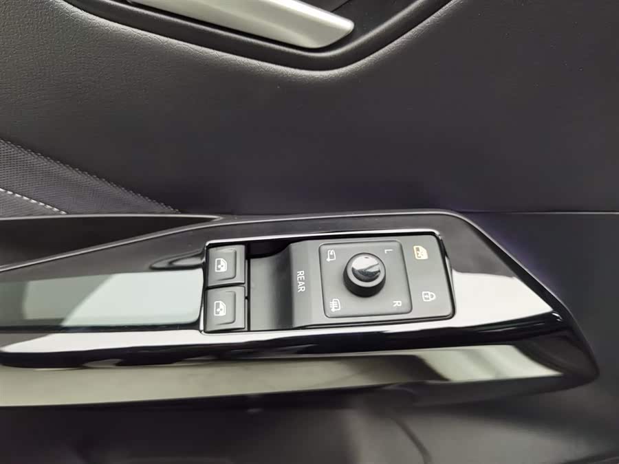 Volkswagen ID.3 2024 #10 Volkswagen ID.3 2024 car image #10