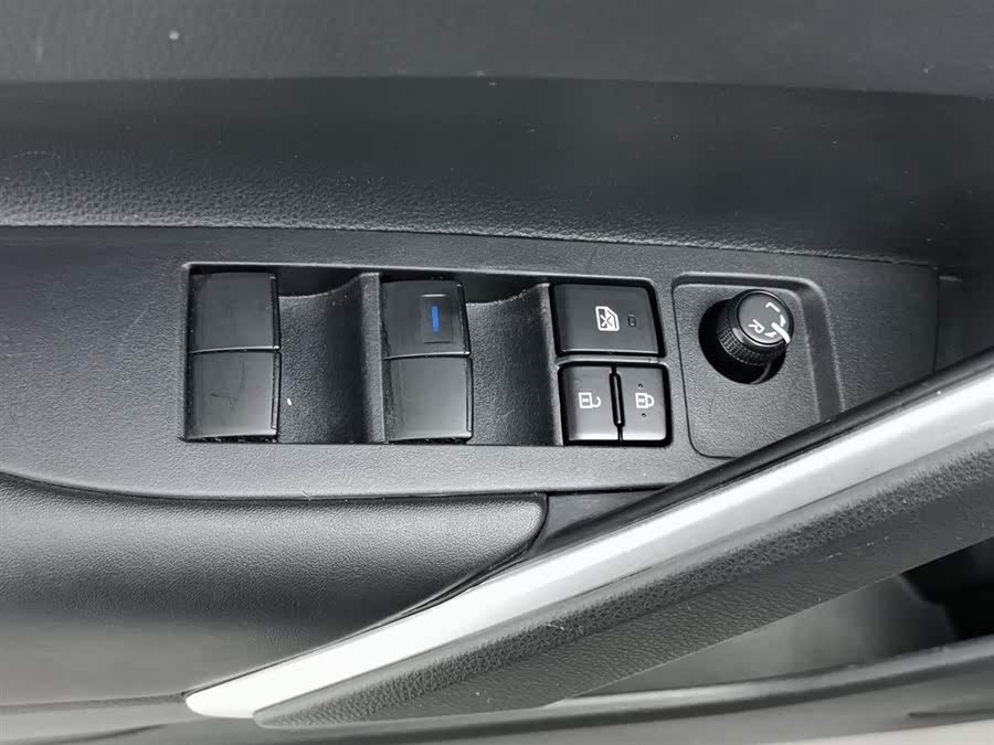 Toyota Corolla Cross 2023 car image #10
