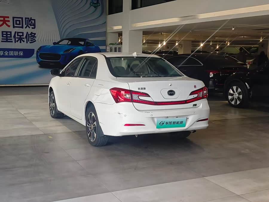 BYD Qin New Energy 2015 #10 BYD Qin New Energy 2015 car image #10