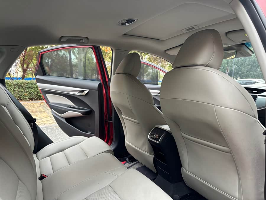 GEELY Binray 2018 imagen de coche #10