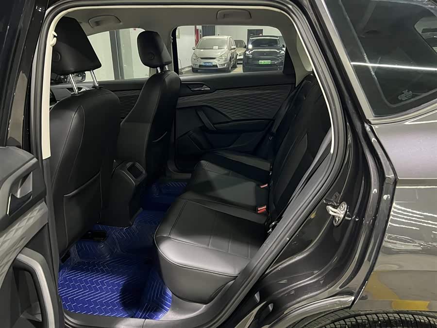 Volkswagen Tharu 2021 car image #10
