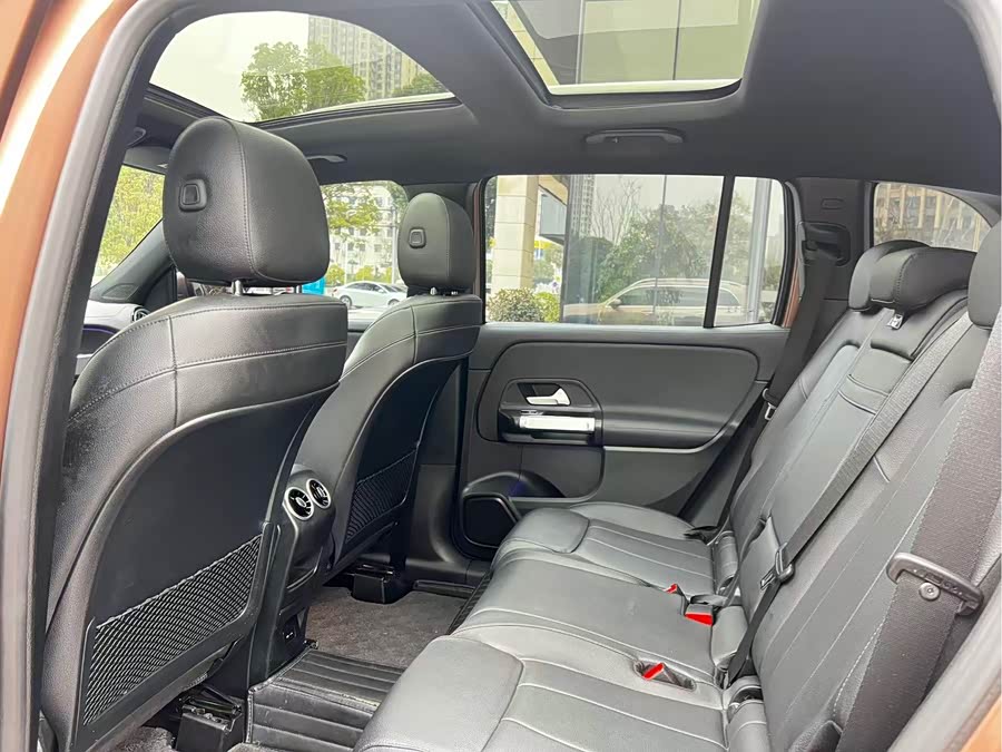 Mercedes-Benz GLB Class 2021 immagine di auto #10