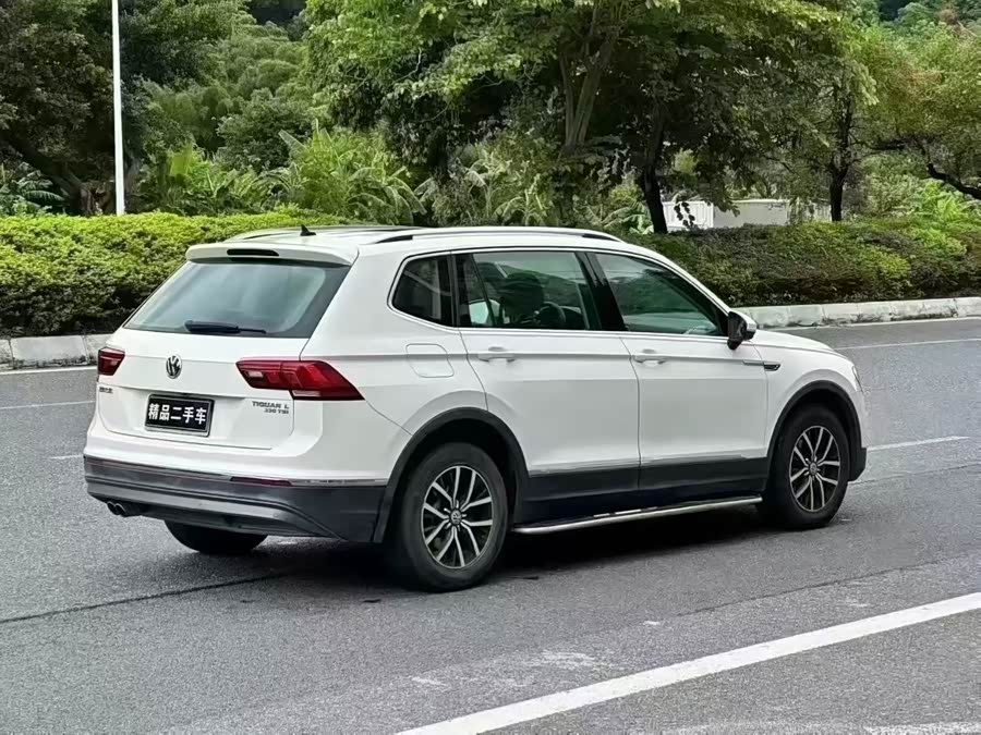 Volkswagen Tiguan L 2018 #10 Volkswagen Tiguan L 2018 car image #10