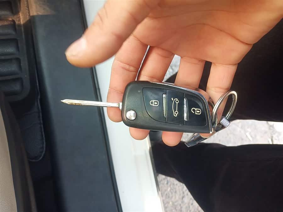 GAC Trumpchi GA3S 2014 #10 GAC Trumpchi GA3S 2014 imagem de carro #10