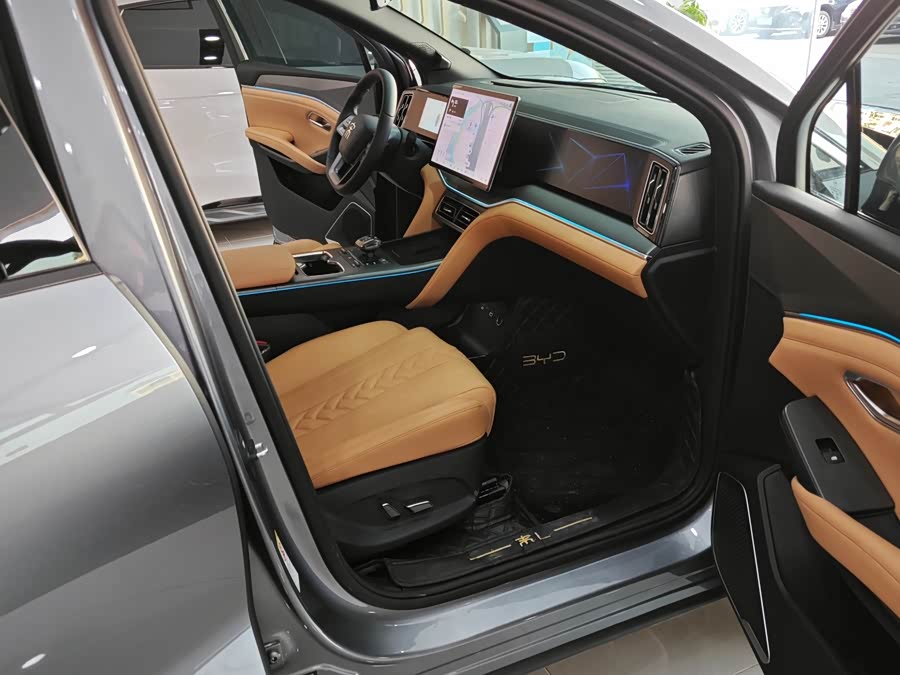 BYD SongL DM-i 2025 car image #10