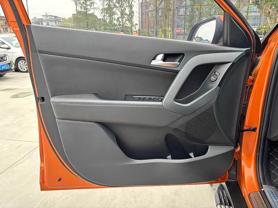 Hyundai ix25 2015 #10 Hyundai ix25 2015 car image #10