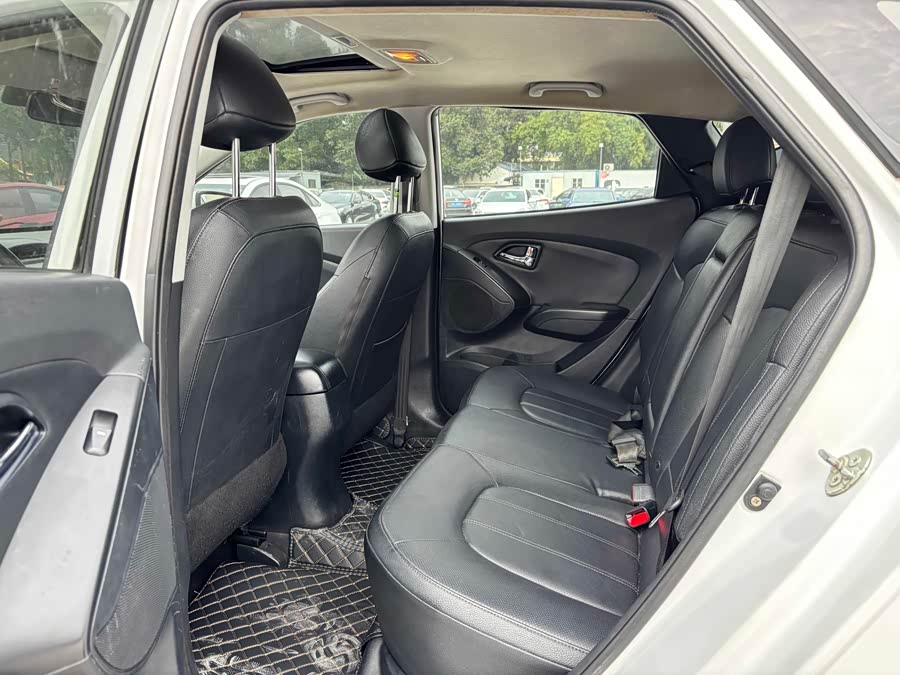 Hyundai ix35 2015 #10 Hyundai ix35 2015 car image #10