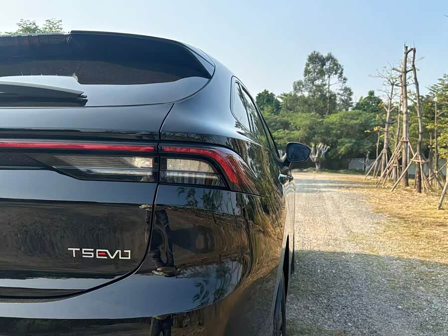 Forthing T5 EVO 2021 #10 Forthing T5 EVO 2021 image de voiture #10