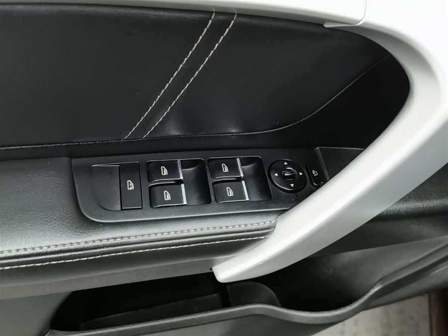 GEELY Emgrand 2017 car image #10