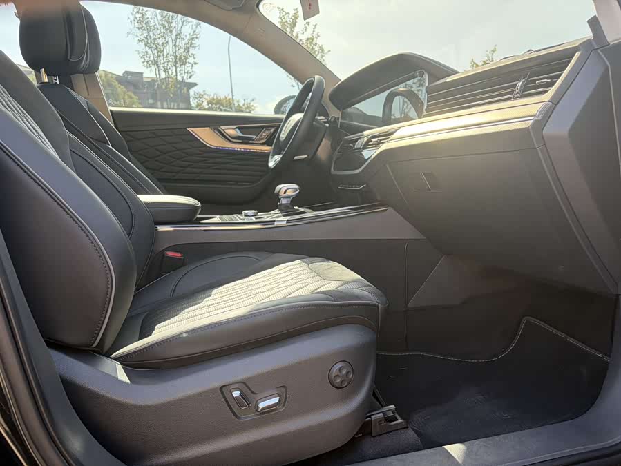 HongQi HS5 2021 car image #10