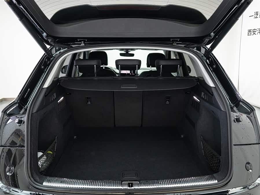 Audi Q5L 2022 car image #10