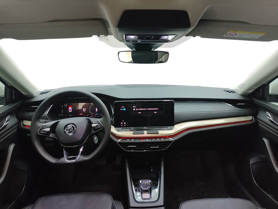 Skoda Octavia 2022 car image #10