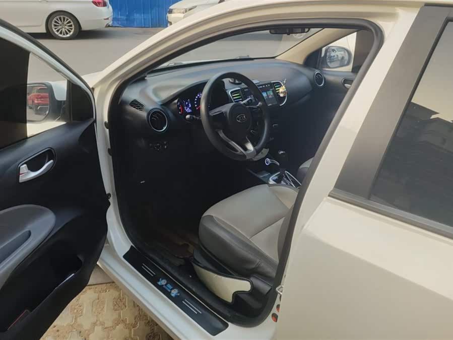 起亚 焕驰 2019 汽车图片 #10