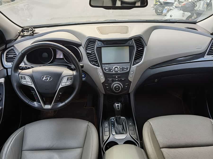 Hyundai Grand Santa Fe 2015 #10 Hyundai Grand Santa Fe 2015 car image #10