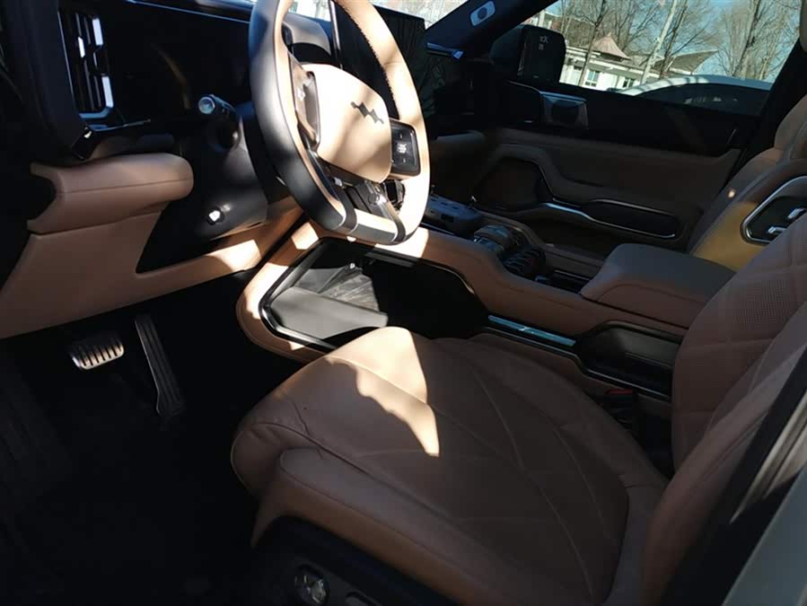 FangChengBao Leopard 8 2025 #10 FangChengBao Leopard 8 2025 car image #10