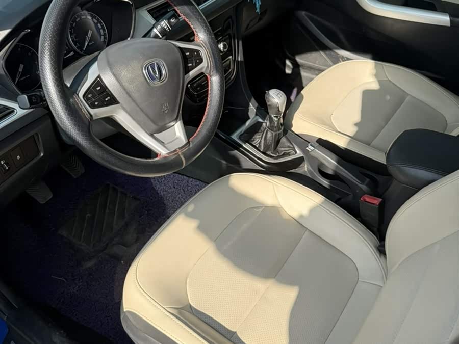 Changan Alsvin V7 2014 car image #10