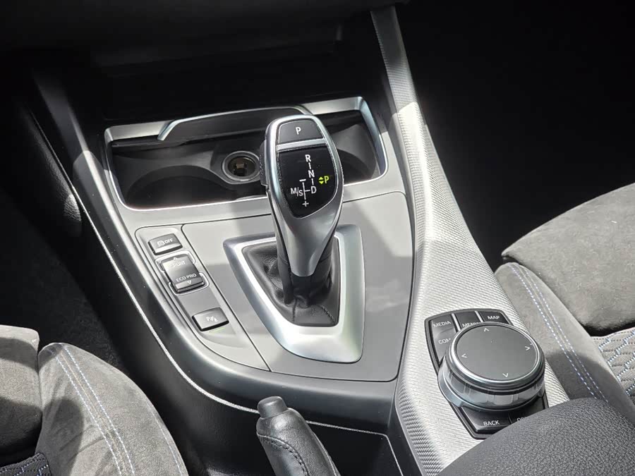 BMW 1 Series (Imported) 2018 car image #10