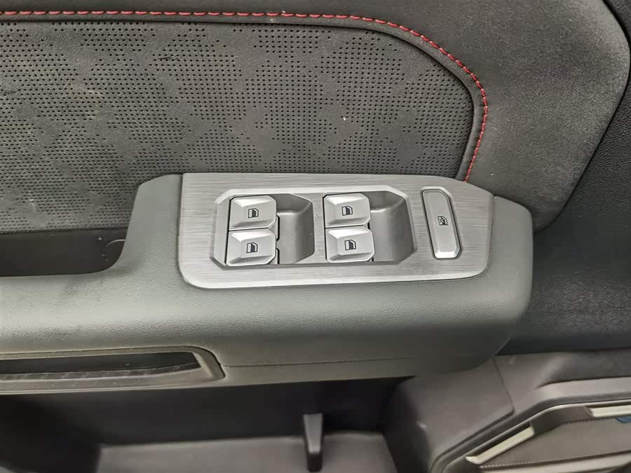 Jetour T2 2024 car image #10