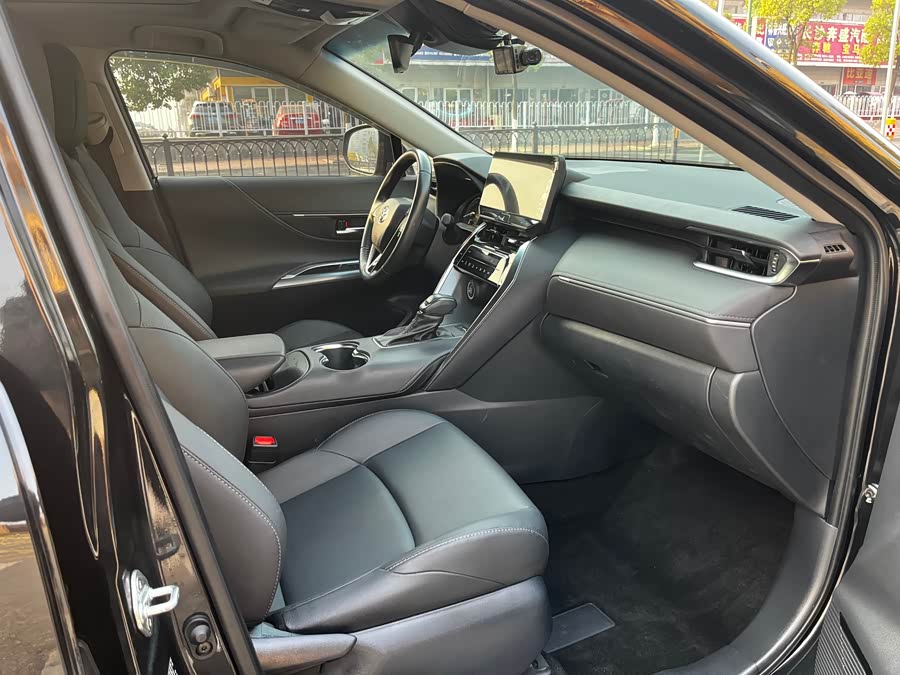 Toyota Venza 2024 #10 Toyota Venza 2024 car image #10