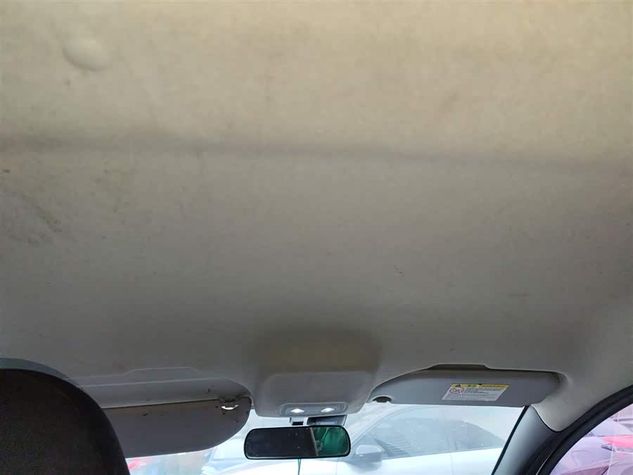 BYD e1 2019 car image #10