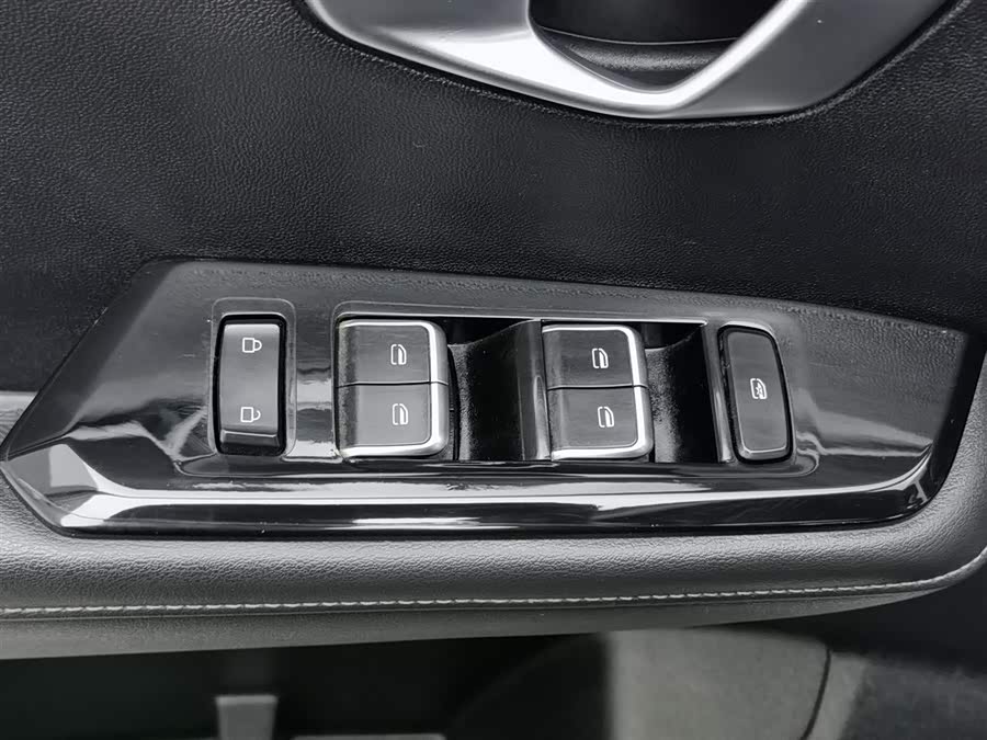 Wuling Asta 2023 #10 Wuling Asta 2023 immagine di auto #10