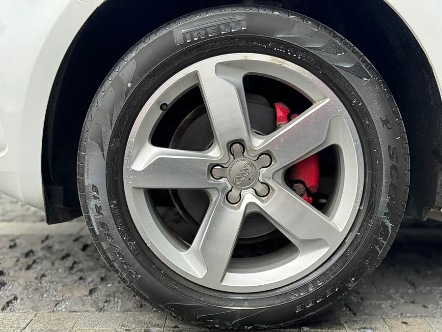 Audi Q5 2018 изображение автомобиля #10