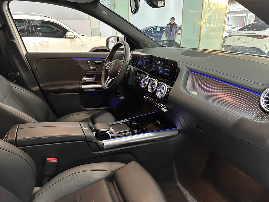 Mercedes-Benz EQA Class 2024 #10 Mercedes-Benz EQA Class 2024 car image #10