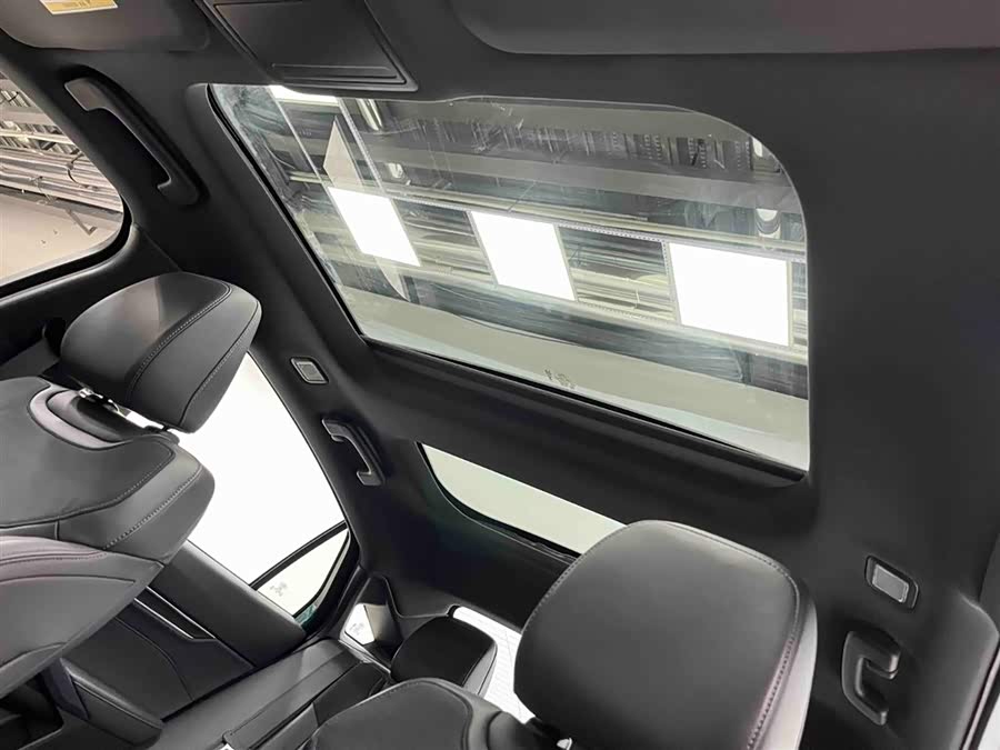 Ford Mondeo 2024 car image #10