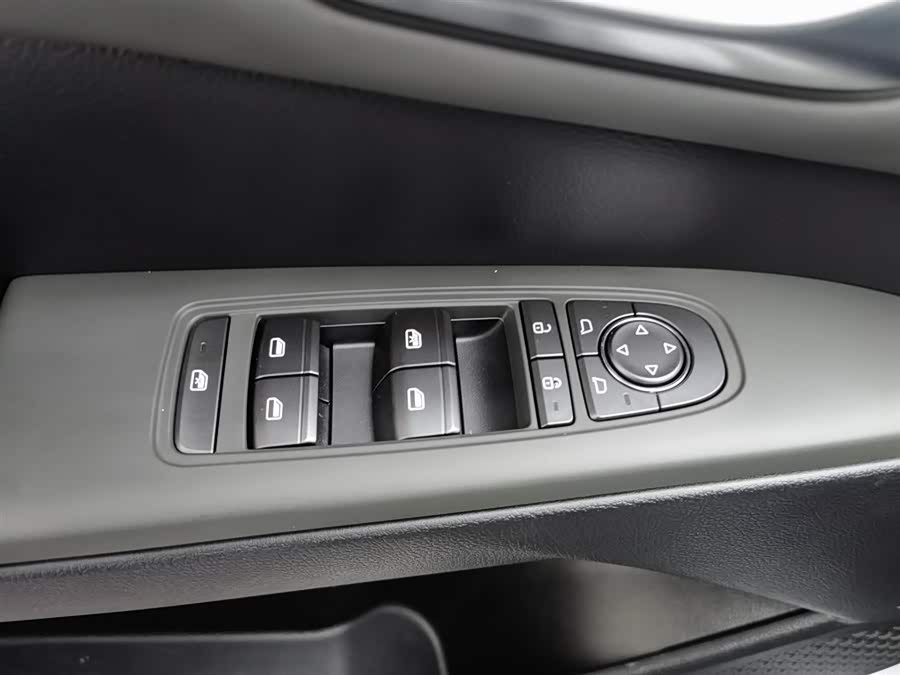 BYD Qin Plus 2025 #10 BYD Qin Plus 2025 car image #10