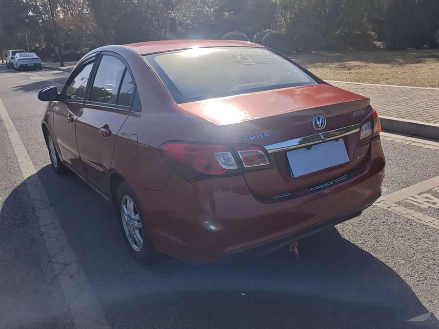 Changan Alsvin V5 2015 car image #10