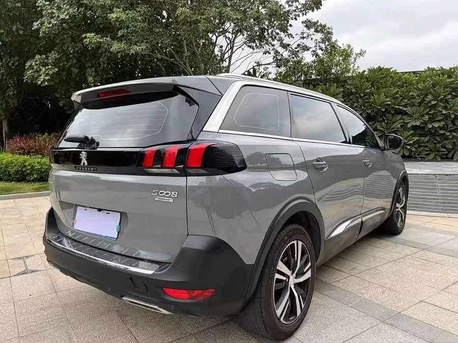 Peugeot 5008 2017 car image #10