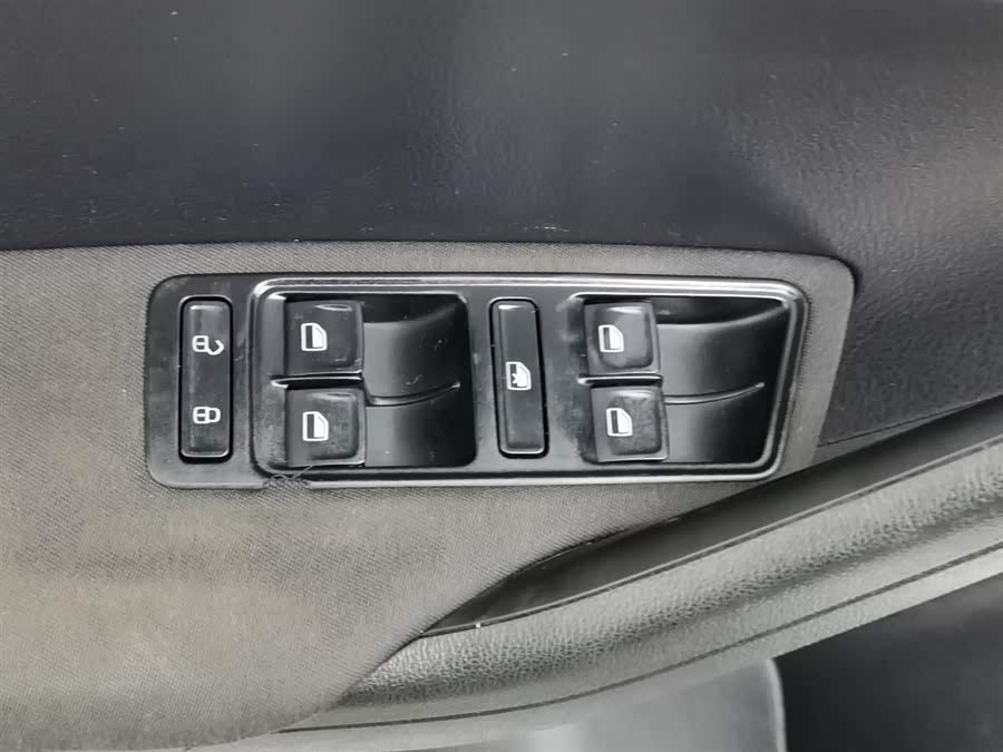 Volkswagen Jetta 2015 immagine di auto #10