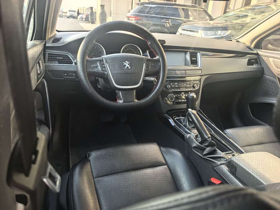 Peugeot 508 2012 car image #10