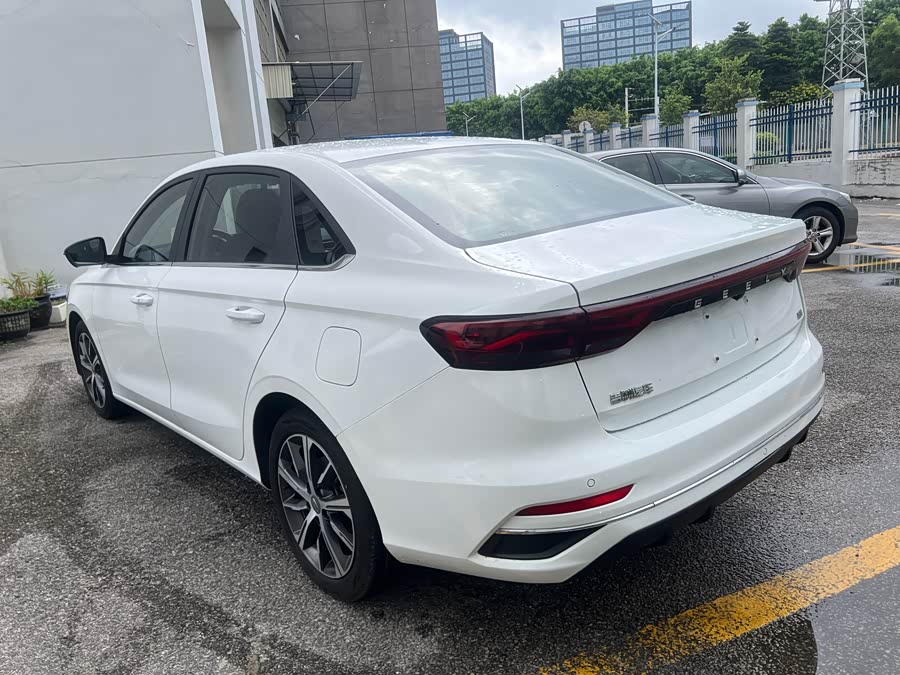 GEELY Emgrand 2021 car image #10